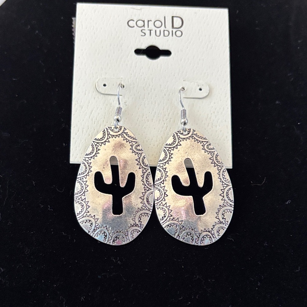 Carol D Studio Cactus cut out teardrop drop, metal silvertone,fish hook,Western